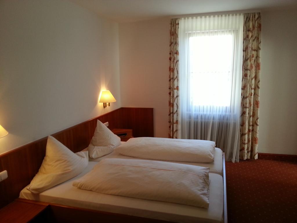 Hotel Seewirt Nonnenhorn Habitación foto