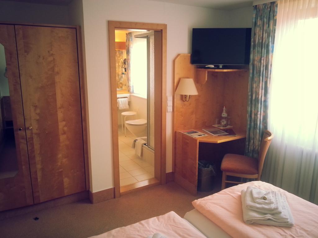 Hotel Seewirt Nonnenhorn Habitación foto