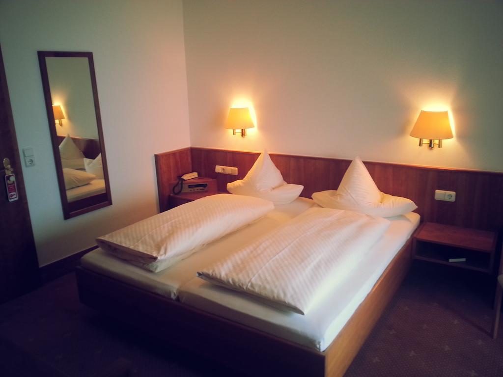 Hotel Seewirt Nonnenhorn Habitación foto