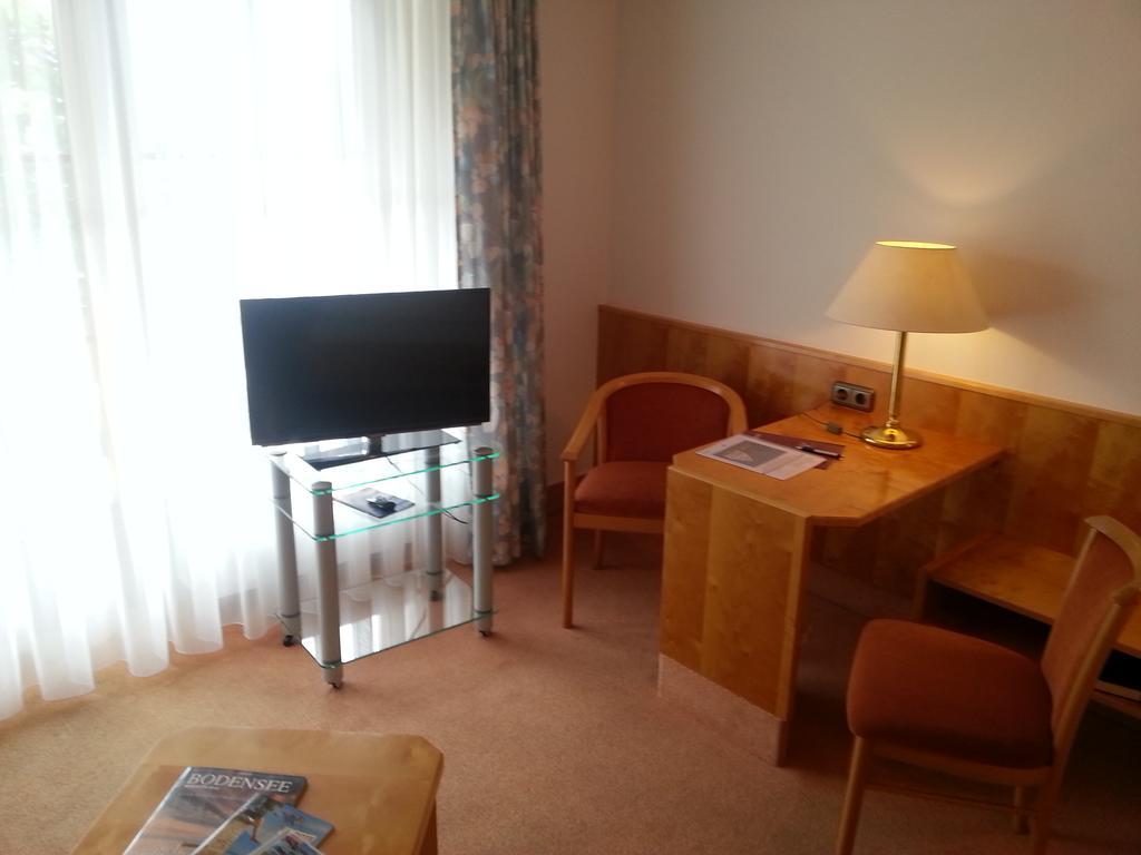Hotel Seewirt Nonnenhorn Habitación foto