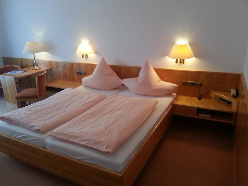 Hotel Seewirt Nonnenhorn Habitación foto
